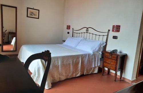 Scala Cama Y Desayuno | Portico Del Paradiso