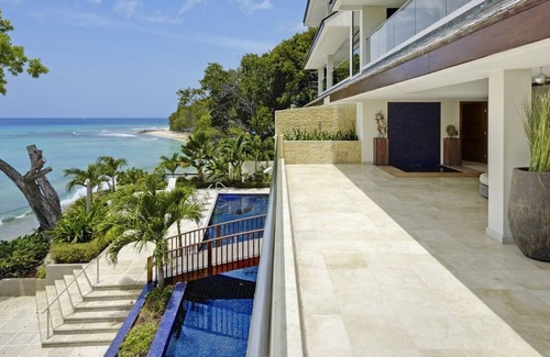 Prospect Villa | PORTICO VILLA BARBADOS - MODERNA VILLA DE 3 DORMITORIOS EN PRIMERA LINEA DE PLAYA - COOK INCLUIDO