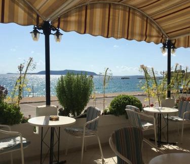 Foinikounta Hotel | Porto Finissia