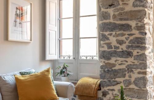 Portugalete Apartamento | Portu Suite by Aston Rentals