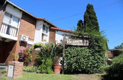 Ezeiza Cama Y Desayuno | Posada Bernies