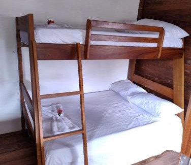Nuqui Cama Y Desayuno | Posada Cachalote