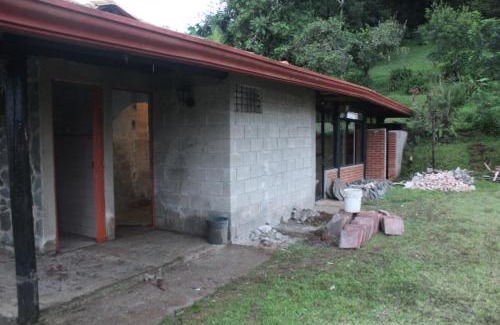 Santa Cruz de Turrialba Casa | Posada de Leda y Jose