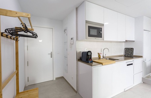 Cadiz Apartamento | POSEIDON Beach Apartment & parking by Cadiz4Rental