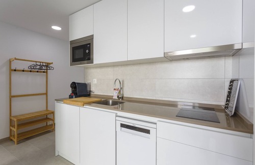 Cadiz Apartamento | POSEIDON Beach Apartment & parking by Cadiz4Rental
