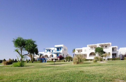 Chrissi Akti Apartamento | Poseidon of Paros
