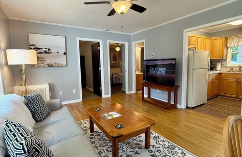 Southern Shores Casa | Poseidon’s Mini Getaway: Serene Outer Banks Retreat Near the Beach