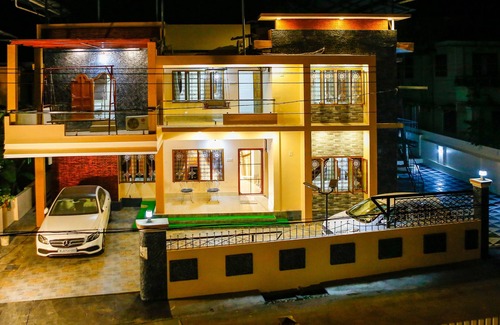 Thrissur Casa | Posh 6 BHK S at BELLJEM Homes in housing colony close to city