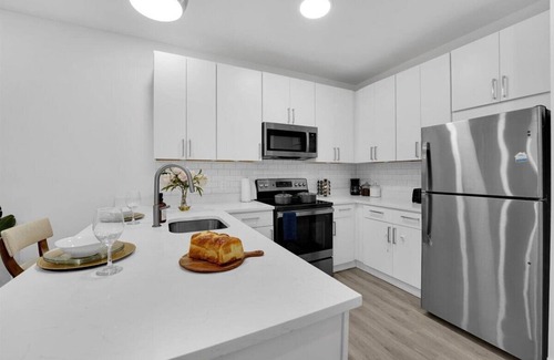Union Condominio | Posh Living Cozy Condo