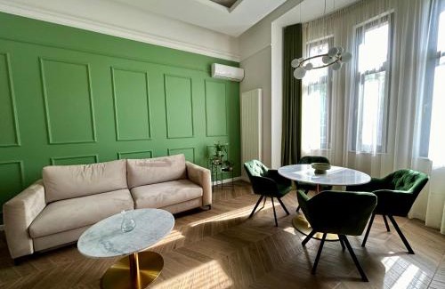 Old Town Apartamento | PoshSpot Apartments