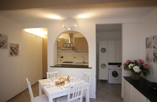 Sturla Apartamento | Apartamento POSIDONIA junto al mar en la ciudad.