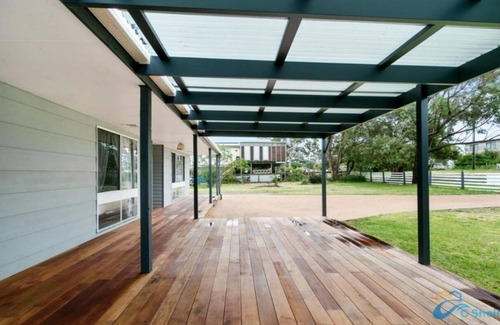 Loch Sport Casa | Position Perfect Double Block Renovated 3 Bedroom Home, Space for Outdoor Fun