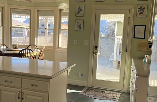 Fillmore Casa | Post-Victorian with Private Pool & Sprawling Grounds, Near Wedding Venues.
