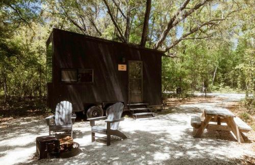 McCall Creek Otro | Postcard Cabins Homochitto