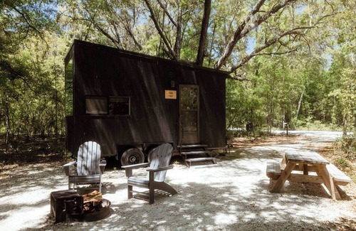 East Haddam Cabina | Postcard Cabins Machimoodus