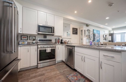 Dewey Beach Condominio | Postcard perfect resort lifestyle at CasaDewBe