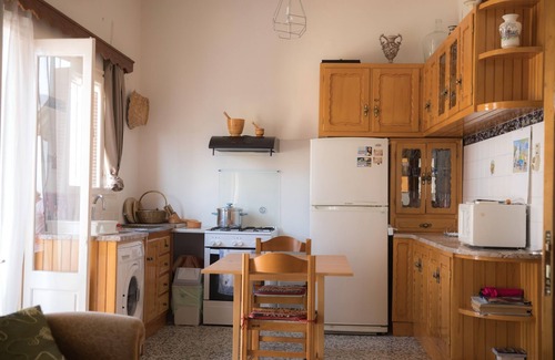 Pothia Casa | POTHIA BAJO PISO DE LA CIUDAD