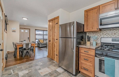 Michigan City Casa | Pottawattamie Place - near Dunes, Beach, & Casino
