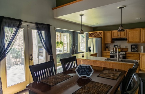 Pottsville Casa | Pottsville Mountain Home near Yuengling Brewery