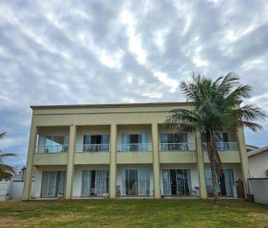 Meia Praia Casa | Pousada da Ely