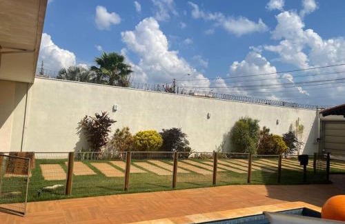 Jaboticabal Casa | Pousada e Edícula