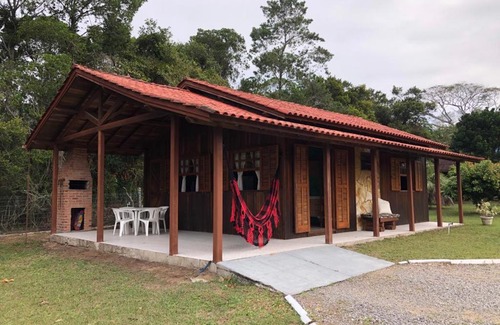 Praia do Rosa Chalet De Esquí | Pousada GaropaBAH Chalé RosaNorte