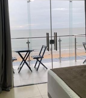 Belem Apartamento | Pousada Sempre com Deus, 4 suítes com vista para a praia COP30