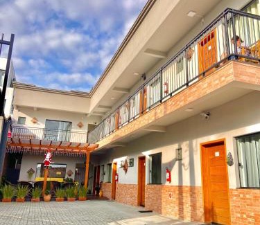 Praia da Armacao do Itapocoroi Casa | Pousada Villa Vantino
