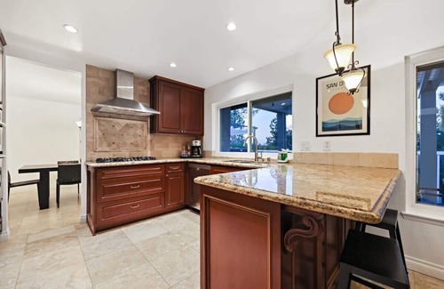 Poway Casa | Poway Retreat | Hot Tub, Big Back Deck & Games!