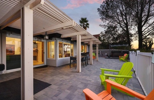 Poway Casa | Poway Retreat | Hot Tub, Big Back Deck & Games!