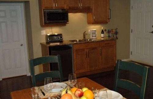 Revelstoke Apartamento | Bolsa de polvo de B & B - 1 dormitorio Suite de lujo