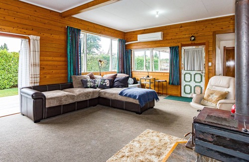 Ohakune Casa | POWDER VIEW - OHAKUNE HOLIDAY HOME, family friendly in Ohakune