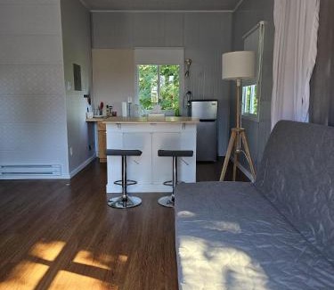 Powell River Apartamento | Powell River Pine Haven