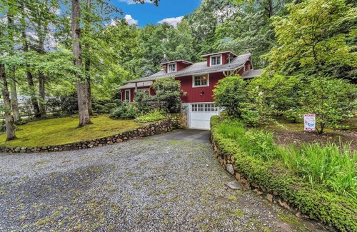 Ridgecrest Casa | Power, water & internet! 4BR near Ridgecrest