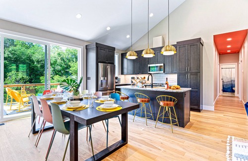 Leicester Casa | POWER/WATER/WiFi Available - Post Storm Ready! Sauna,Hot tub,Games,Firepit,BBQ