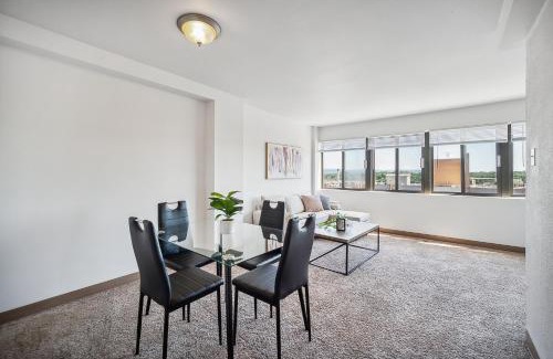 Downtown Harrisburg Apartamento | Pp 1111 Modern Corporate 1br, Pool, Gym