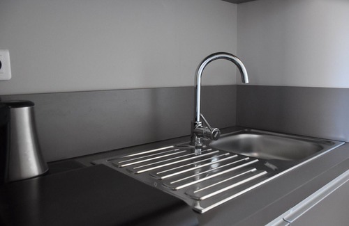 9th Arrondissement Apartamento | Près du métro | Chambre Twin + Bureau & Internet