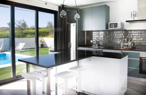 Ericeira Casa | Praceta Porthaus - entire main house perfect for families traveling together