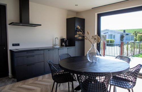Baarland Casa | Prachtige bungalow op vakantiepark bij zee.