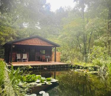 Lanaken Chalet De Esquí | Prachtige chalet in het bos met sauna!