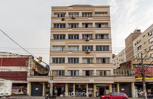 Azenha Apartamento | Practical Studio Near Farroupilha Park Hpn707