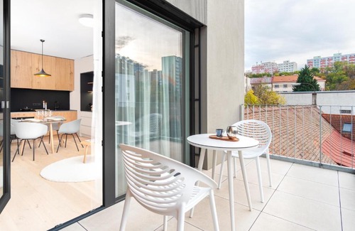 Michle Apartamento | Prague Days - Premium Apartments - Balcony