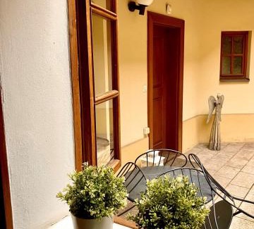 Mala Strana Apartamento | Prague Romantic Apartment near Charles Bridge