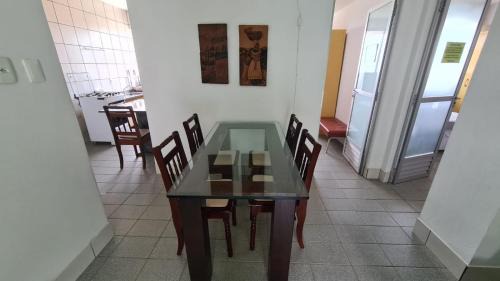 Quatro Ilhas Apartamento | PRAIA DE 4 ILHAS Apartamento 2 Quartos 50M da Praia Com Vista