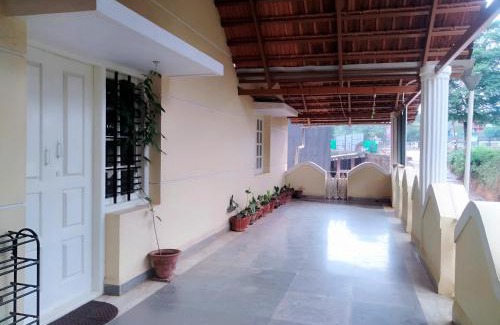 Stuart Hill Casa | Prashanth Family Homestay