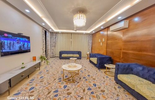 Gurugram Apartamento | Pratishtha 4BHK, DLF Phase 1, Gurgaon