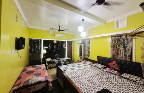 Bhubaneshwar Casa | Pravuprasad guesthouse budget room near railway station