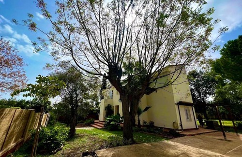 Valencina de la Concepcion Villa | Preciosa villa con jardin y piscina privada