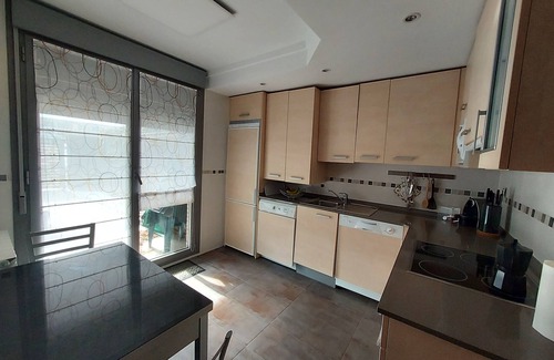 Ciruena Chalet De Esquí | Casa adosada en urb. del golf de Cirueña con chimenea