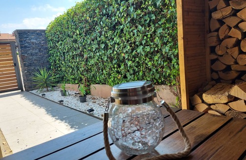 Ciruena Chalet De Esquí | Casa adosada en urb. del golf de Cirueña con chimenea